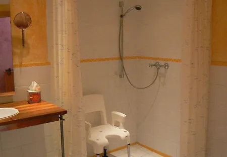 酒店 Landhaus Villago 4*
