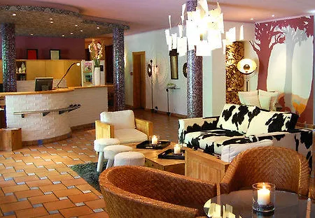 酒店 Landhaus Villago 4*